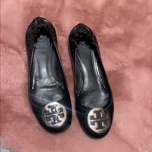 Tory Burch Black patent Reva sz 8.5